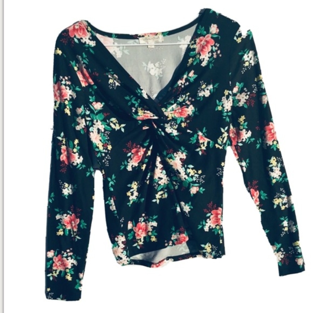 Ultra Flirt Floral Top NWOT
